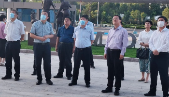 国务院参事室副主任张彦通一行莅临日皮视频软件下载公司调研